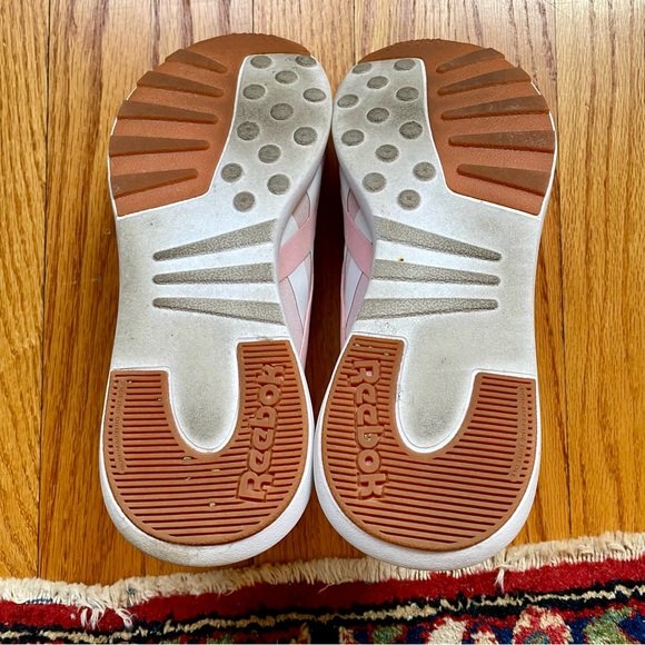 Light pink Reeboks size 9 - Picture 5 of 6